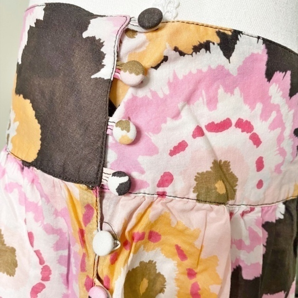 Madison Abstract Colorful Print Skirt‎ with Front Pockets - Picture 3 of 11